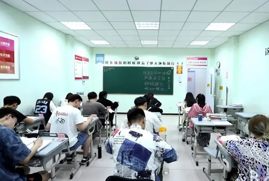 方正补习学校校园环境2